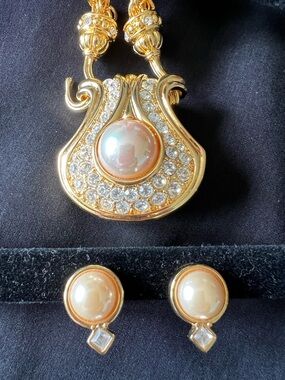 VTG Nolan Miller Gold-Tone Pearl & Crystal Pendant with Matching Clip Earrings